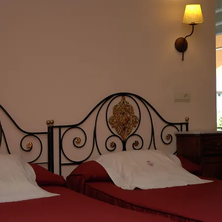 Andria Hotel 3*