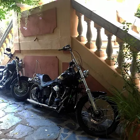 Andria Hotel 3*