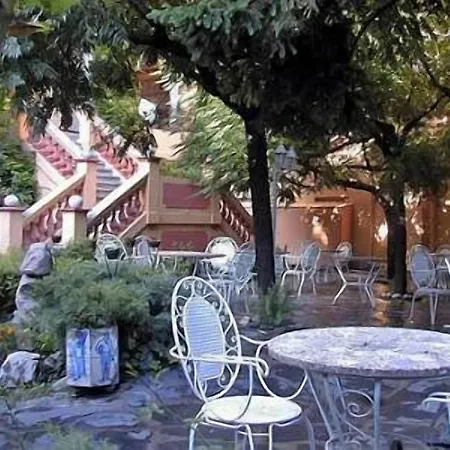Andria Hotel 3*
